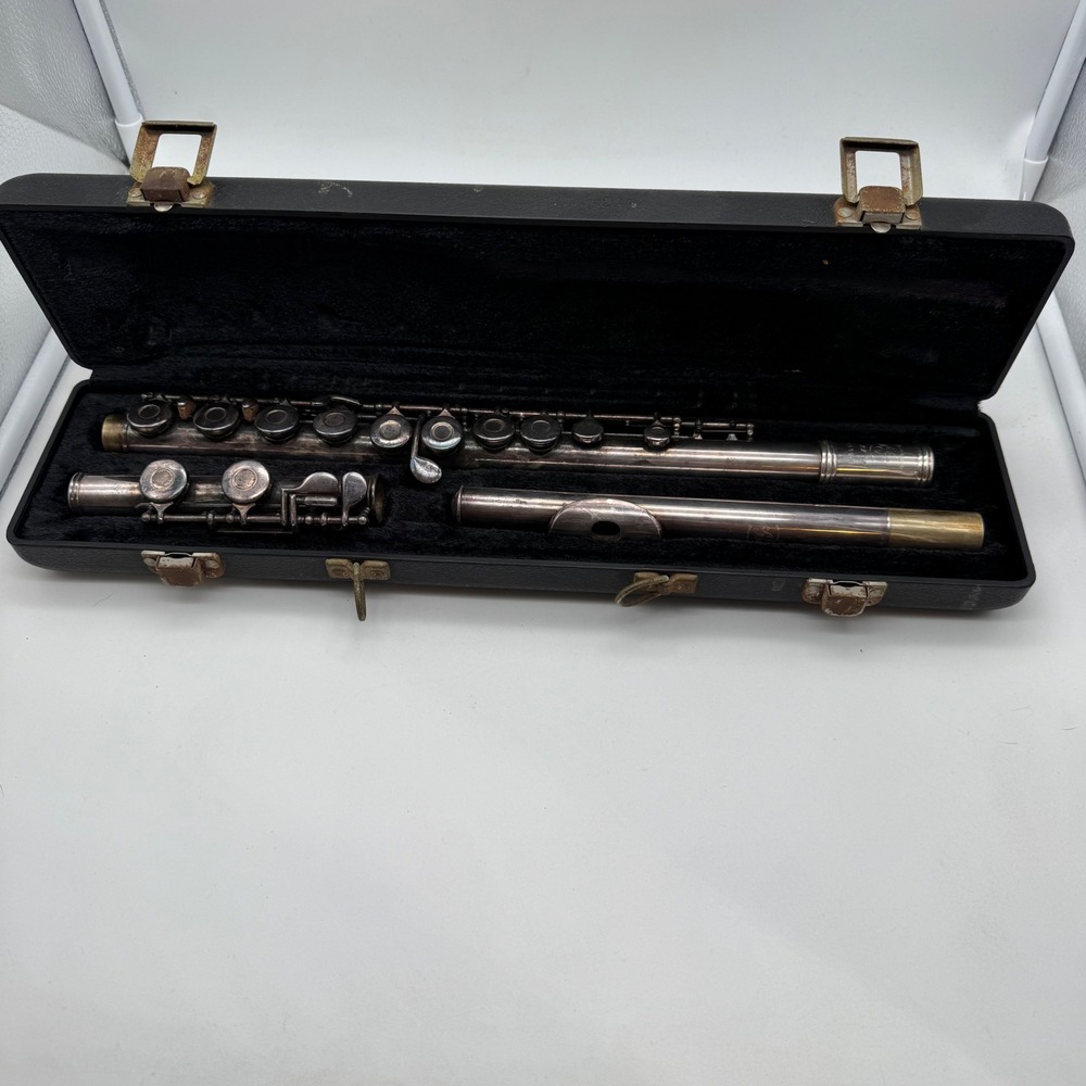 Gemeinhardt Flute 22SP Elkhart Indiana Serial F59645 with Case‎ Read!